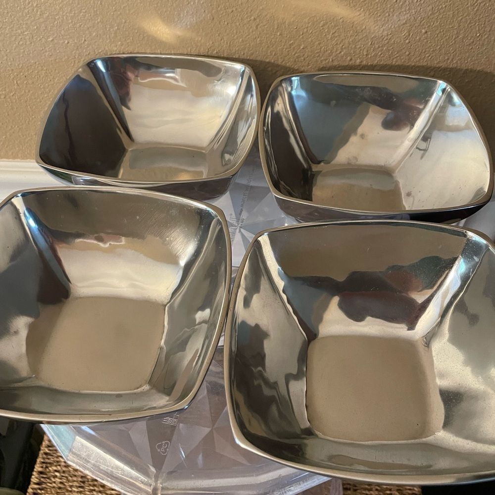 Artland 4 Aluminum Decorative Bowls